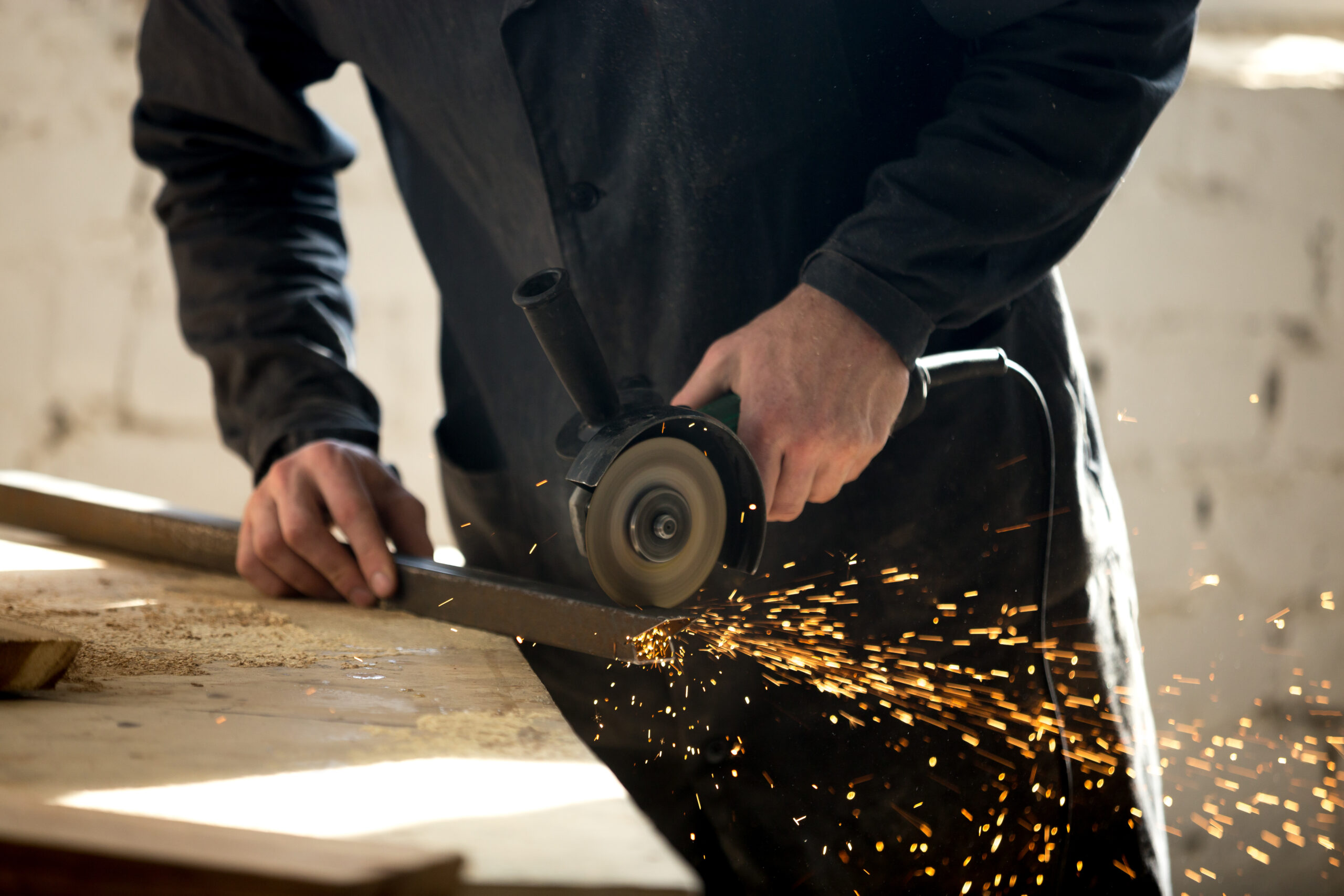 How to use an Angle Grinder